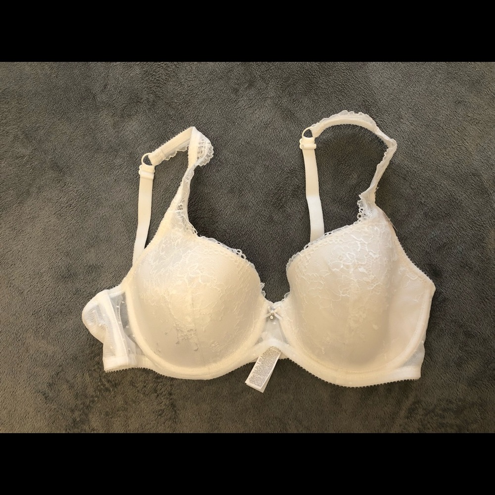 Brand new white lace bra